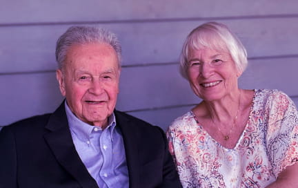 Wellstar MCG Health Medical Center Provides Hospital-Level Care in Patients’ Homes Dr. Sergio and Roxann Bustos